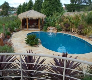 melbourne-swimming-pool-design-with-tropical-landscaping-and-gazebo